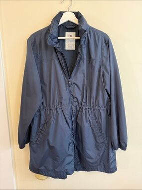 GAP Women's Navy Lightweight  Windbreaker with Hood